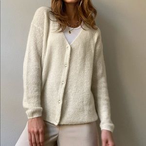 Aritzia: Wilfred Front to Back Cardigan
